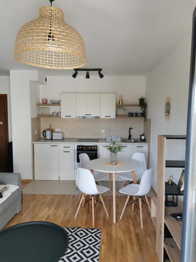 Apartman Kardas วรินรัชกา บานยา ภายนอก รูปภาพ