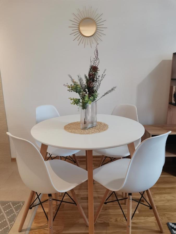 Apartman Kardas วรินรัชกา บานยา ภายนอก รูปภาพ