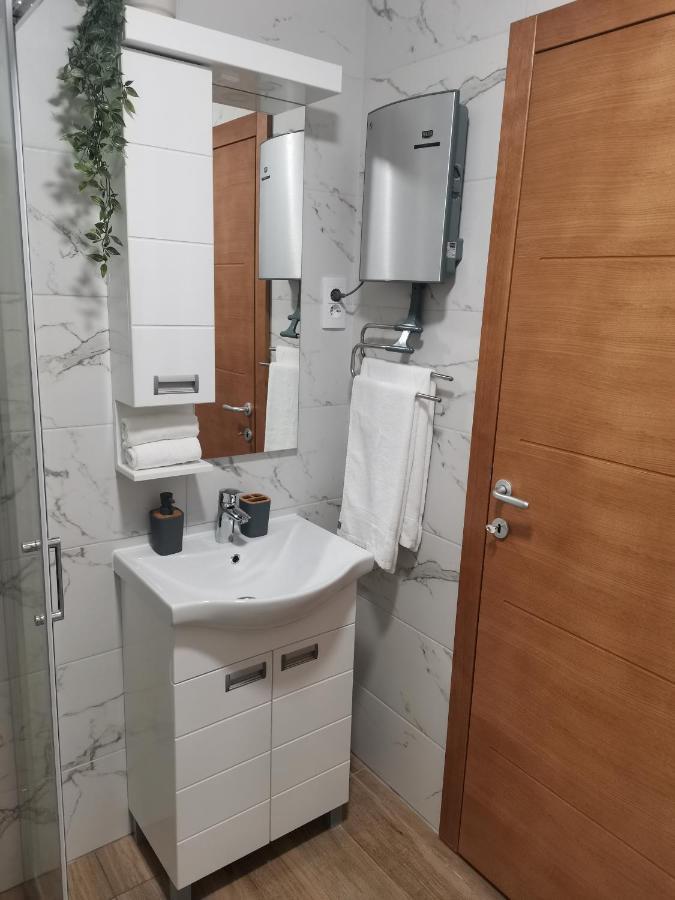 Apartman Kardas วรินรัชกา บานยา ภายนอก รูปภาพ