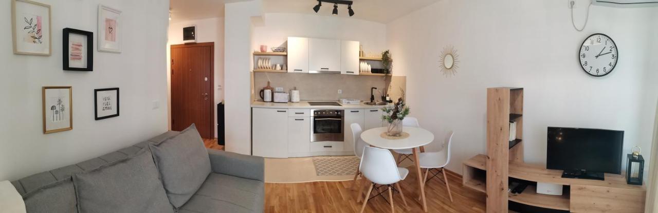 Apartman Kardas วรินรัชกา บานยา ภายนอก รูปภาพ